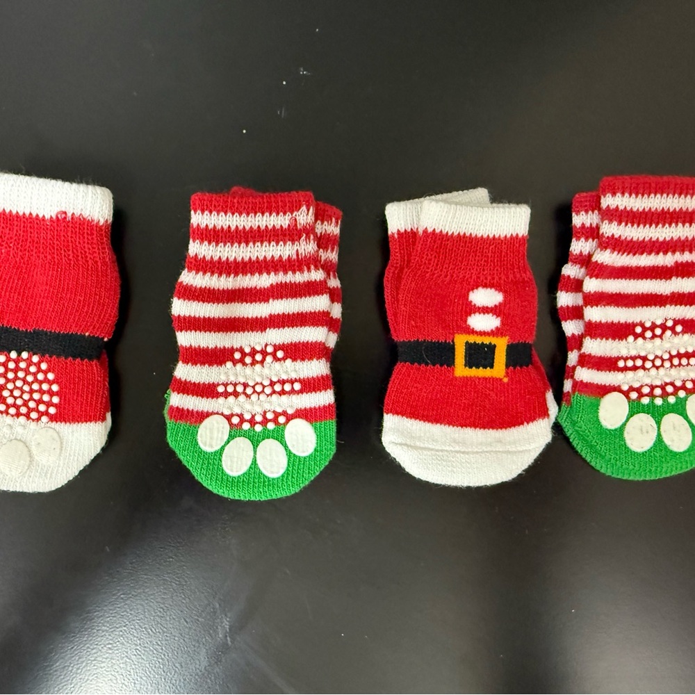 New Dog 4  Socks Sets Size S/M‎